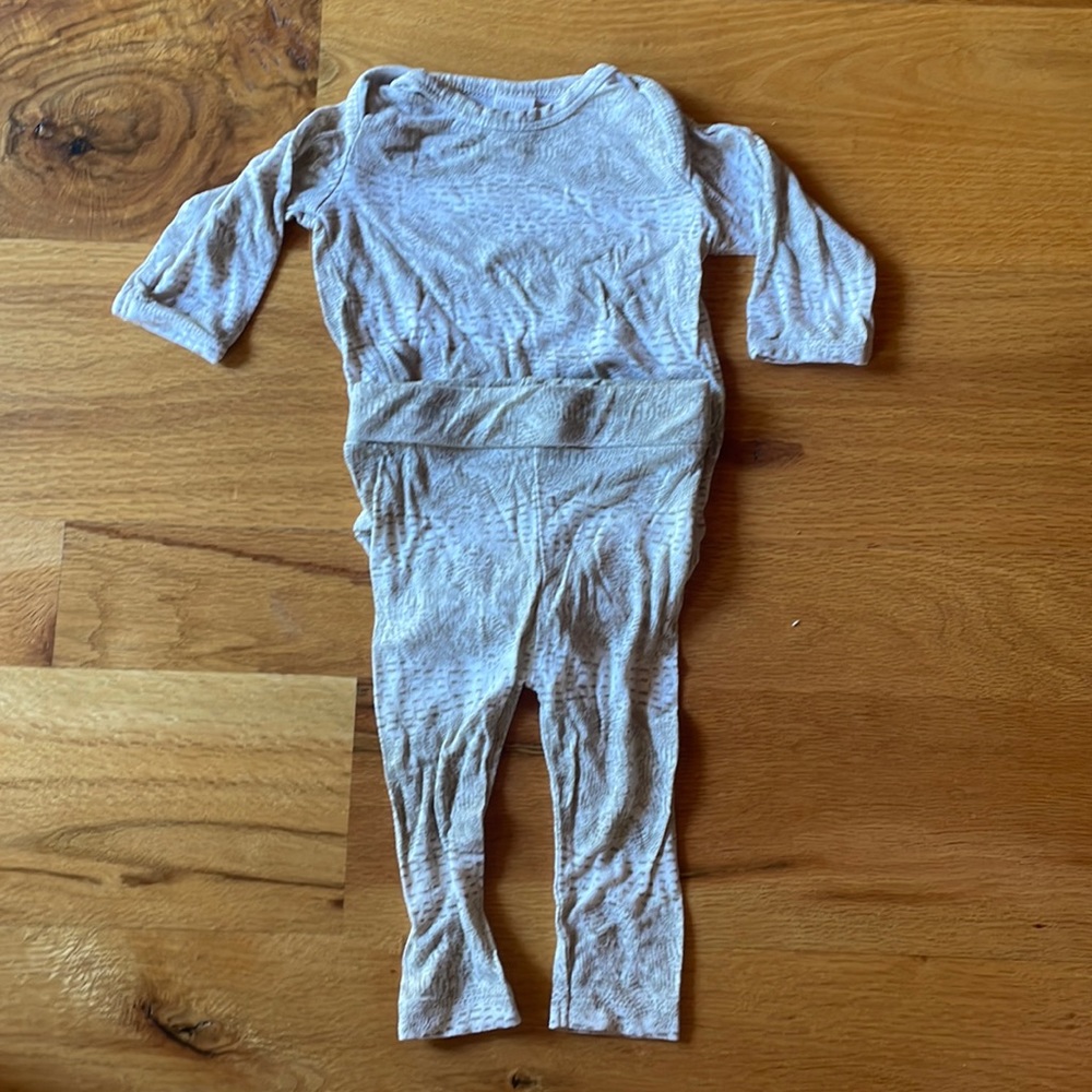 Kate Quinn bamboo matching set